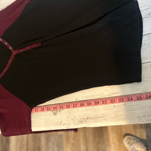 Torrid Size 1 Waffle V-Neck Henley Raglan Long Sleeve
Tee - Picture 6 of 8